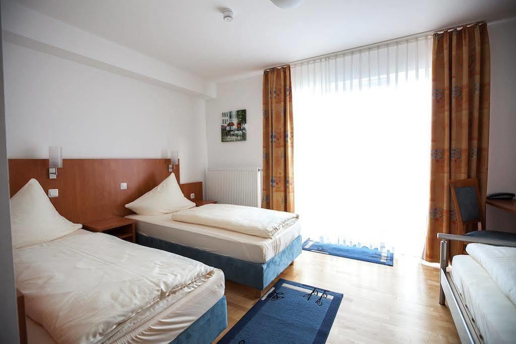 Gasthaus Hotel Ostermeier Attenkirchen Εξωτερικό φωτογραφία